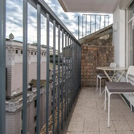 7 Heaven Apartment